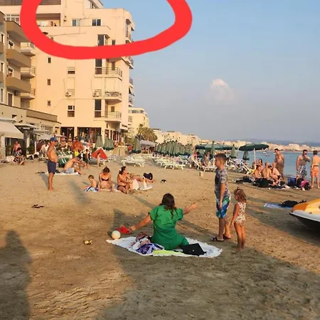 Armando's Front On The Sea Appartement Durrës
