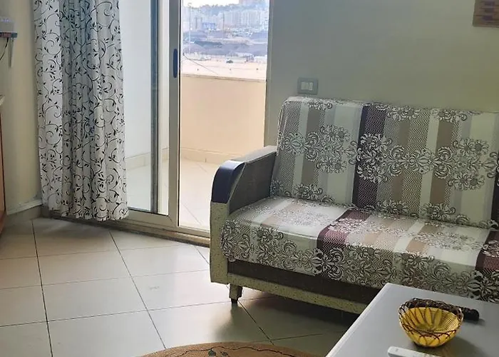 Armando's Front On The Sea Apartament *