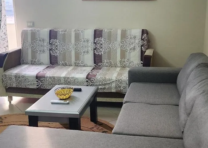 Armando's Front On The Sea Apartament *